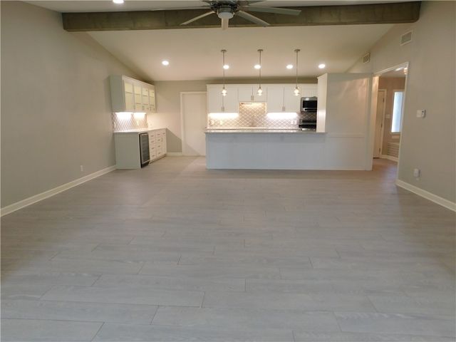 613 Driftwood Pl, Corpus Christi, TX 78411