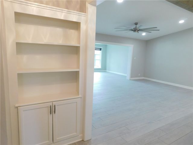 613 Driftwood Pl, Corpus Christi, TX 78411
