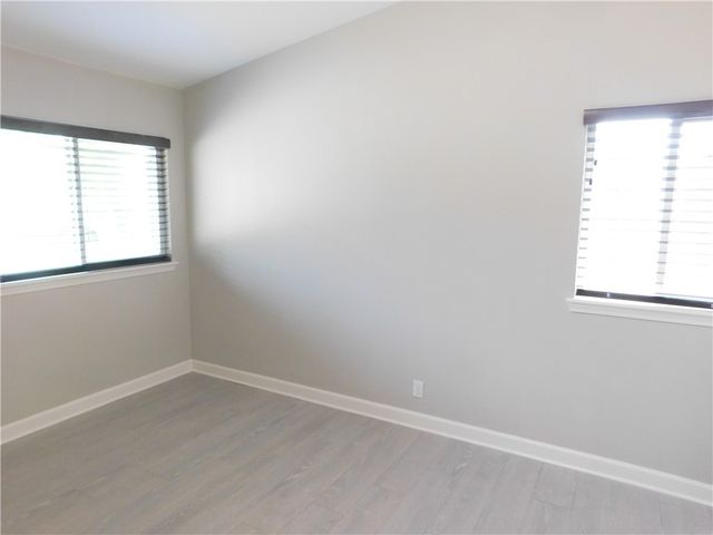613 Driftwood Pl, Corpus Christi, TX 78411