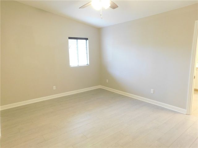 613 Driftwood Pl, Corpus Christi, TX 78411