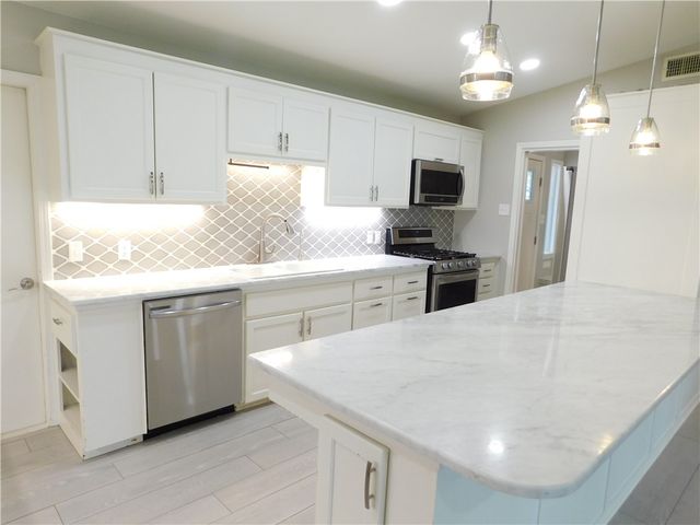 613 Driftwood Pl, Corpus Christi, TX 78411