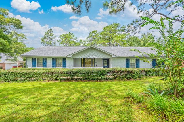 5770 Wildwood Road, Crestview, FL 32536