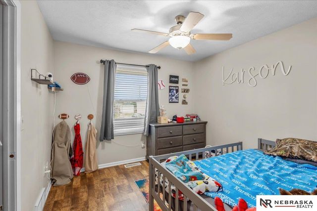 725 N 10th Avenue, Blair, NE 68008