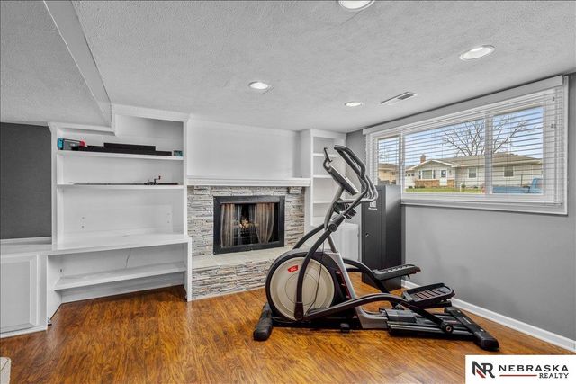 725 N 10th Avenue, Blair, NE 68008