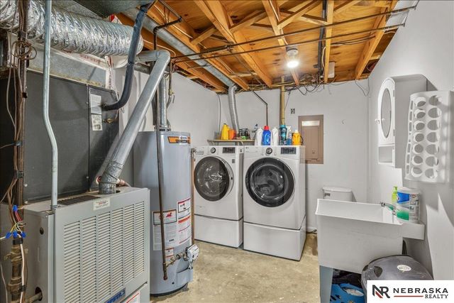 725 N 10th Avenue, Blair, NE 68008