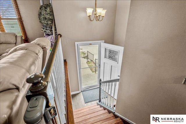725 N 10th Avenue, Blair, NE 68008