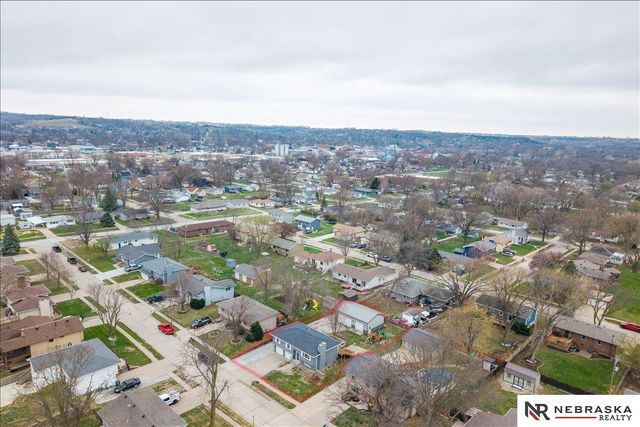 725 N 10th Avenue, Blair, NE 68008