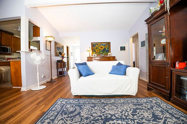 71 W Dameron, Long Beach, CA 90805