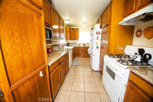 71 W Dameron, Long Beach, CA 90805