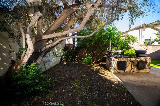 71 W Dameron, Long Beach, CA 90805