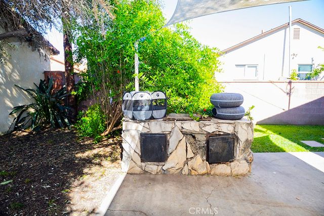 71 W Dameron, Long Beach, CA 90805