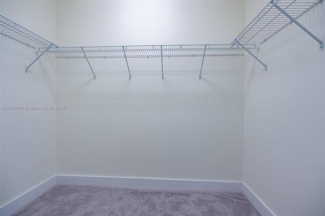 8001 NW 41st St F-208, Doral, FL 33166