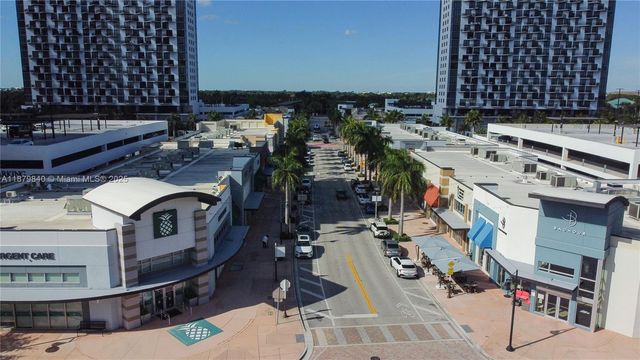 8001 NW 41st St F-208, Doral, FL 33166