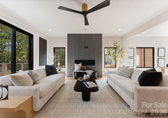 1821 Umstead Street, Charlotte, NC 28205