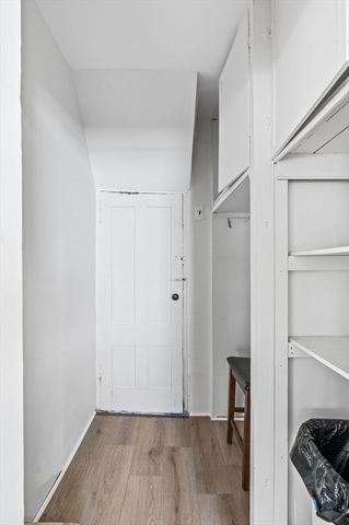 12 Planters St, Salem, MA 01970