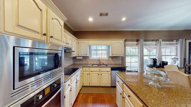 3020 Ashley Drive, Conway, AR 72034