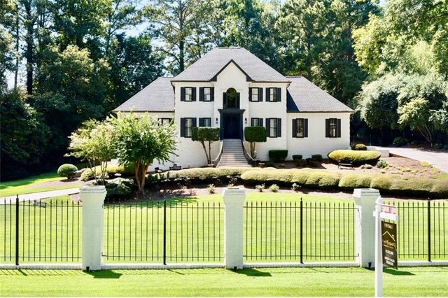 4576 Ridgegate Drive, Peachtree Corners, GA 30097