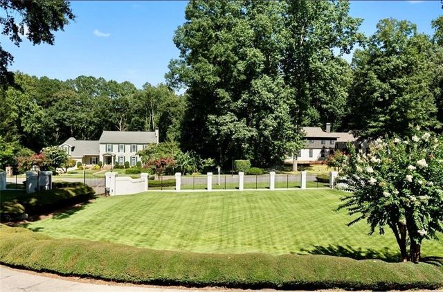 4576 Ridgegate Drive, Peachtree Corners, GA 30097