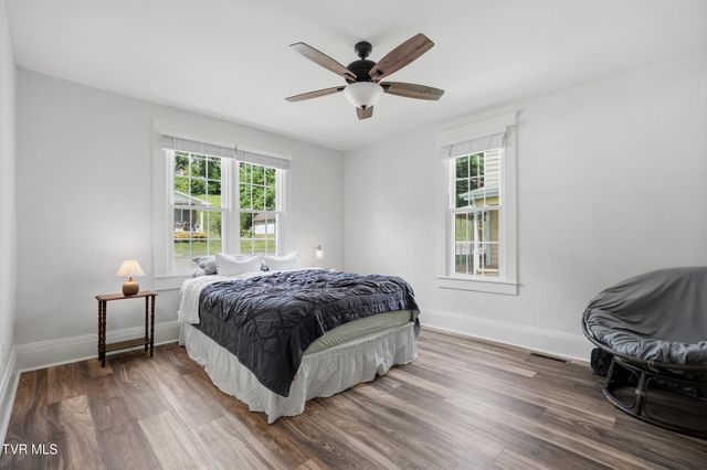 224 Northwest 10th Street, Norton, VA 24273