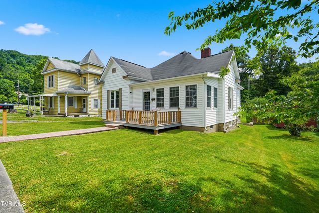 224 Northwest 10th Street, Norton, VA 24273