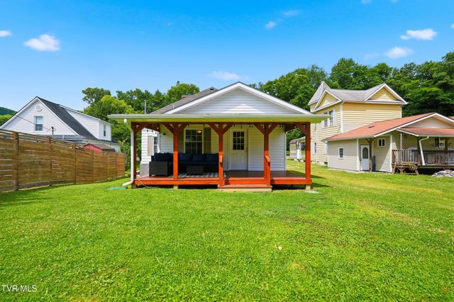 224 Northwest 10th Street, Norton, VA 24273