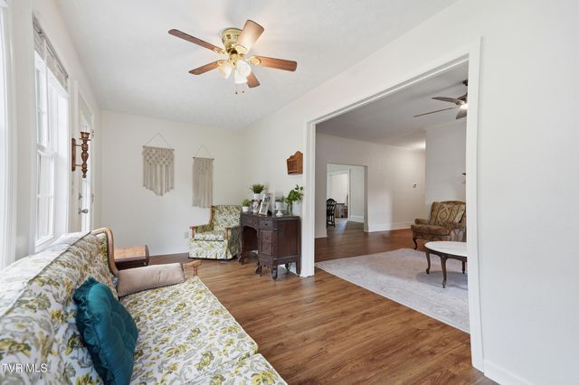 224 Northwest 10th Street, Norton, VA 24273