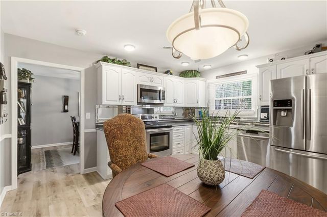 2005 Hunterwoods Drive, High Point, NC 27265