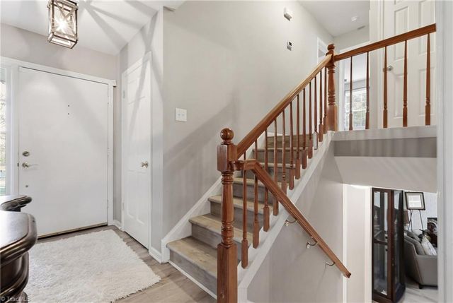 2005 Hunterwoods Drive, High Point, NC 27265