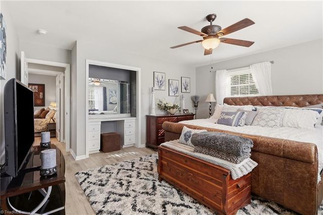 2005 Hunterwoods Drive, High Point, NC 27265