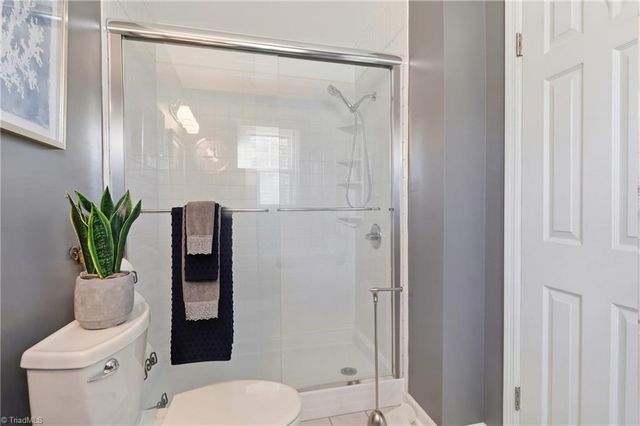 2005 Hunterwoods Drive, High Point, NC 27265