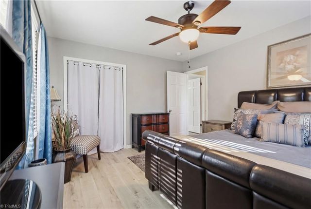 2005 Hunterwoods Drive, High Point, NC 27265