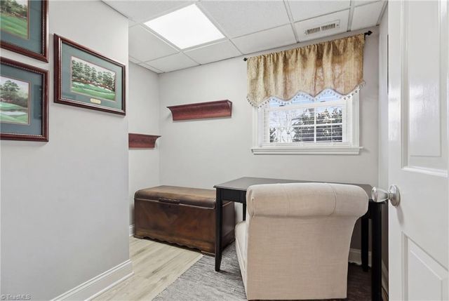 2005 Hunterwoods Drive, High Point, NC 27265