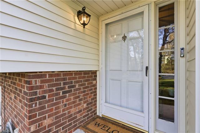 2005 Hunterwoods Drive, High Point, NC 27265