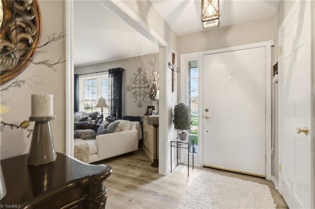 2005 Hunterwoods Drive, High Point, NC 27265