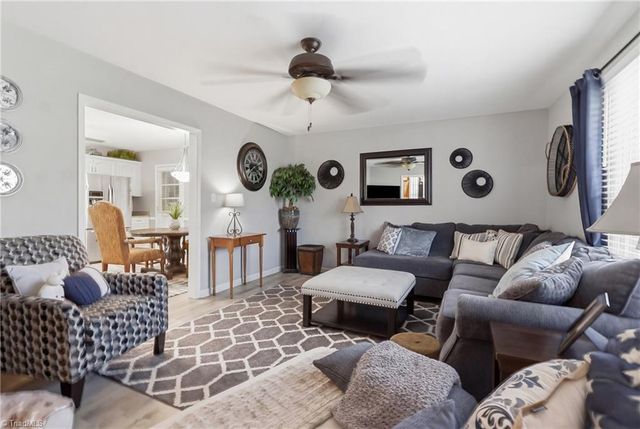 2005 Hunterwoods Drive, High Point, NC 27265