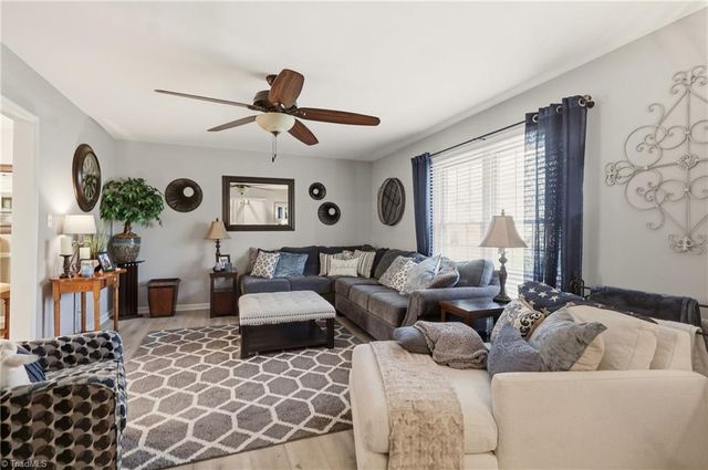 2005 Hunterwoods Drive, High Point, NC 27265