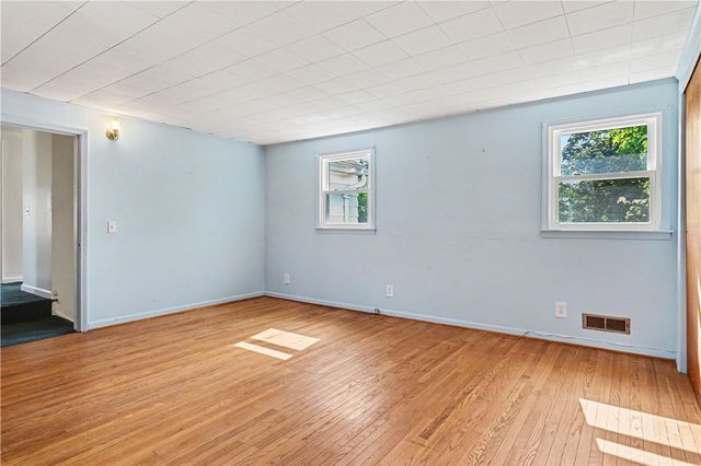 33 Beresford Road, Rochester, NY 14610