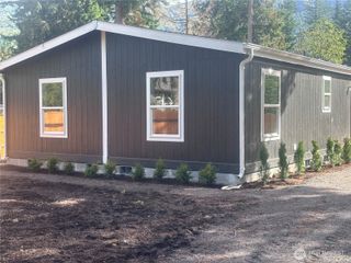 6257 Azure Way, Maple Falls, WA 98266