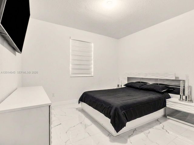 13629 SW 186th Lane, Miami, FL 33177