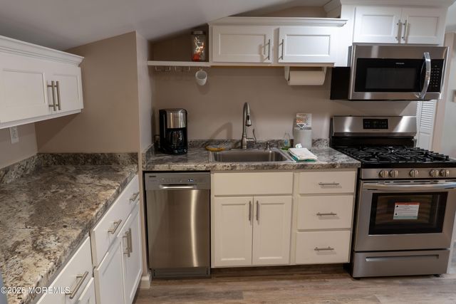 126 Shenandoah Boulevard, Toms River, NJ 08753