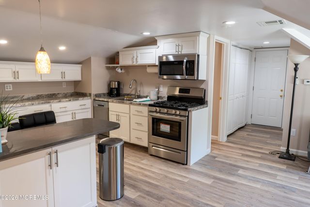 126 Shenandoah Boulevard, Toms River, NJ 08753