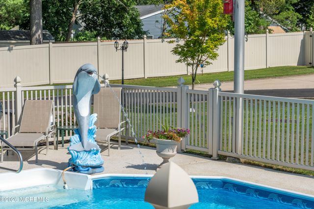 126 Shenandoah Boulevard, Toms River, NJ 08753
