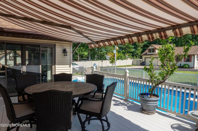 126 Shenandoah Boulevard, Toms River, NJ 08753