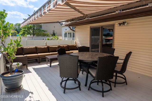 126 Shenandoah Boulevard, Toms River, NJ 08753