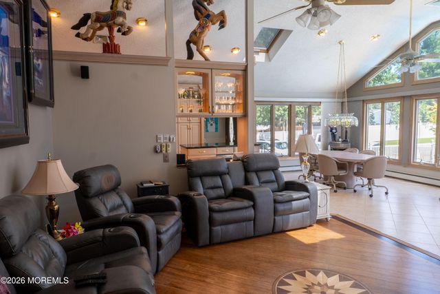 126 Shenandoah Boulevard, Toms River, NJ 08753