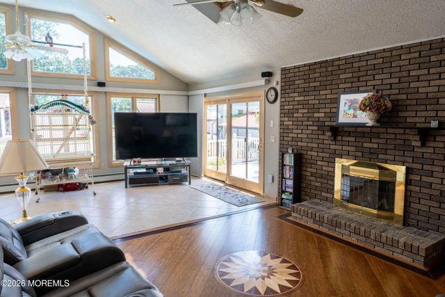 126 Shenandoah Boulevard, Toms River, NJ 08753
