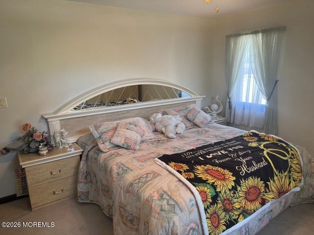 126 Shenandoah Boulevard, Toms River, NJ 08753