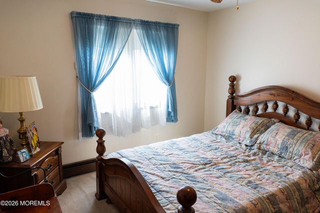 126 Shenandoah Boulevard, Toms River, NJ 08753