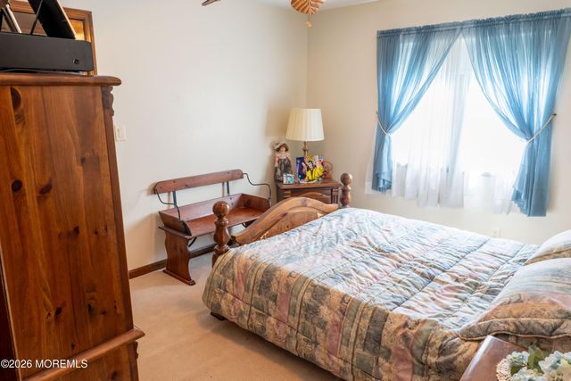 126 Shenandoah Boulevard, Toms River, NJ 08753