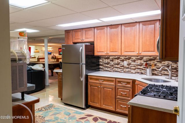 126 Shenandoah Boulevard, Toms River, NJ 08753